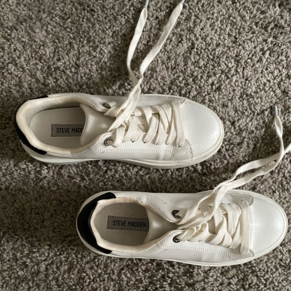 Steve Madden Catcher shoes